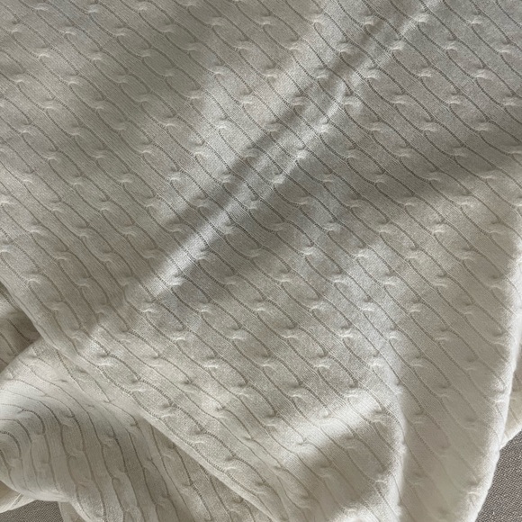 Ralph Lauren Cashmere throw, airplane travel - Picture 3 of 4